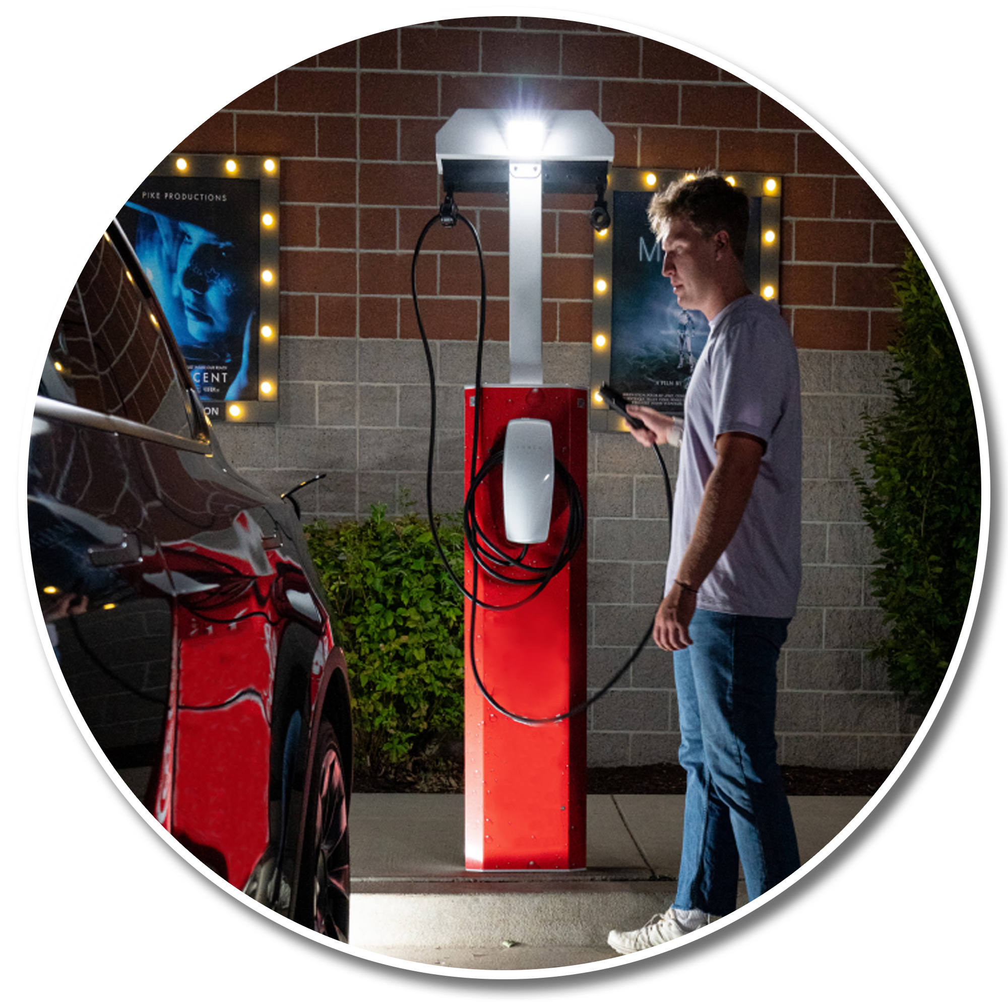 EV charging station brandable by pedestal pro 02
